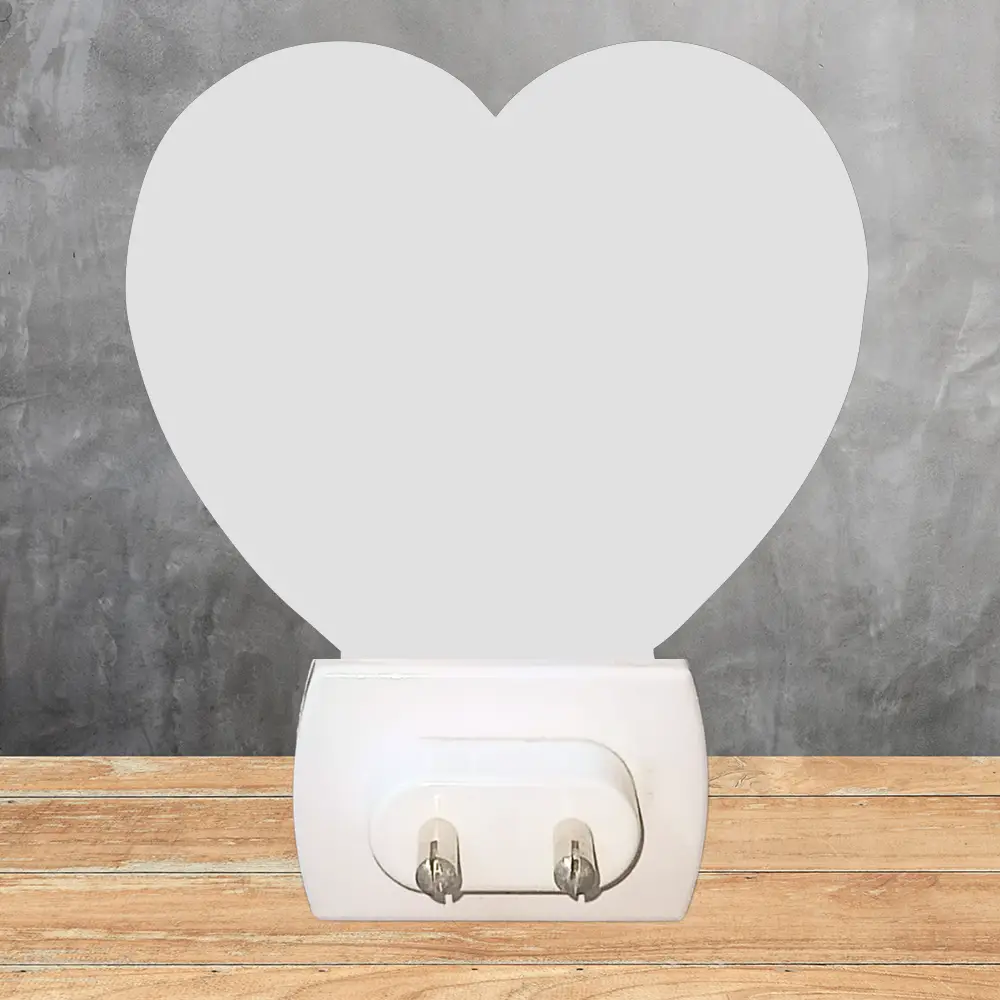 Night-Lamp-Heart-04.webp